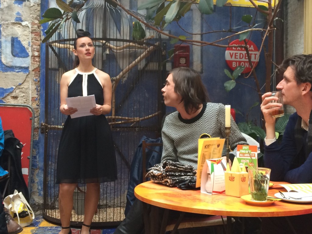 Voorlezen in Uit de Kunst, Delft